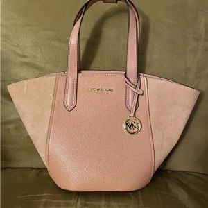 MICHAEL KORS Portia Small Bucket TOTE BAG - Leather & Suede Handbag
